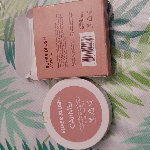 Persona Super Blush - Picture 2 of 4